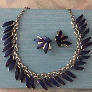 Vintage 1960’s Claudette thermoset